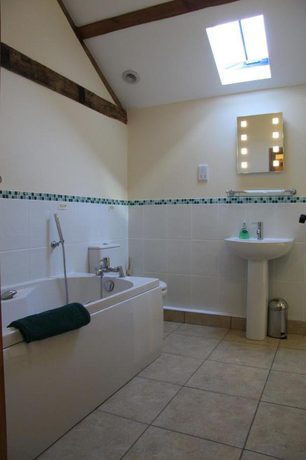 The Granary Self Catering Cottage Shrewsbury Esterno foto