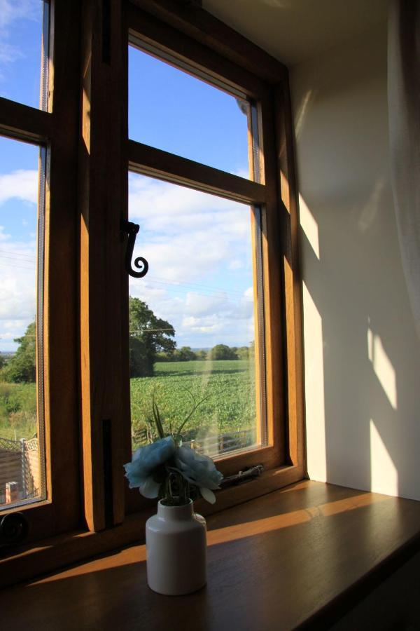 The Granary Self Catering Cottage Shrewsbury Esterno foto